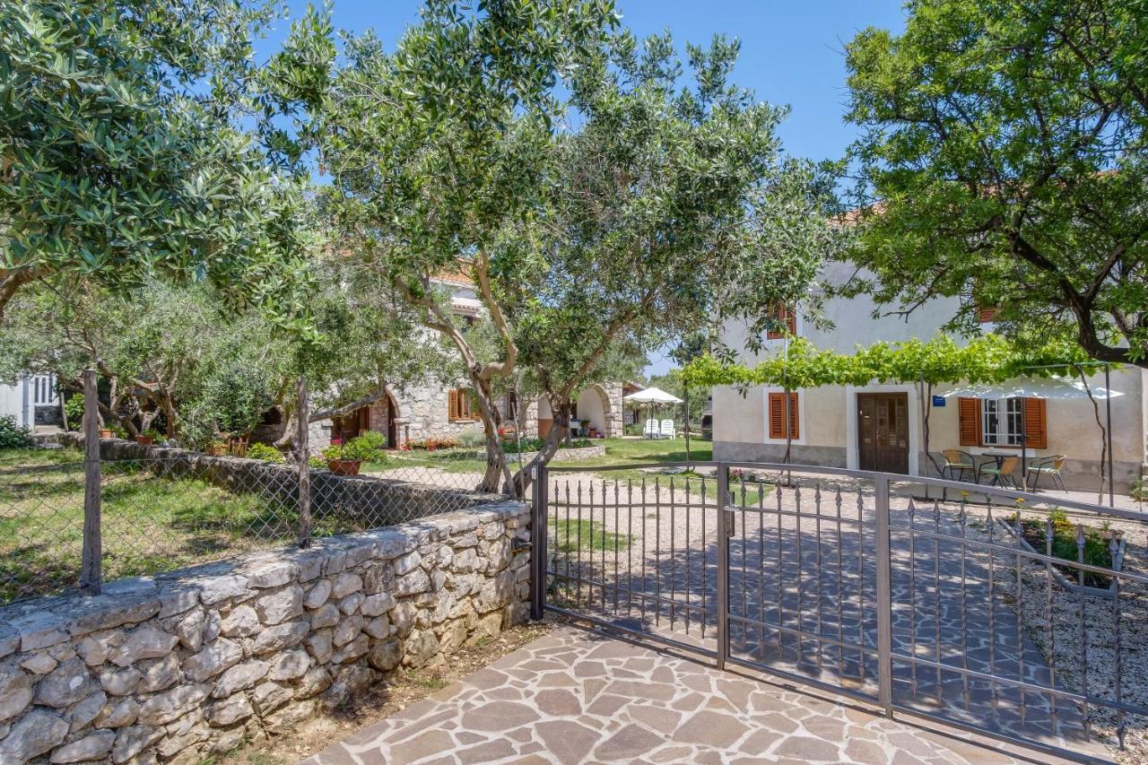 Apartments With A Parking Space Punta Kriza, Cres - 867 Bagian luar foto